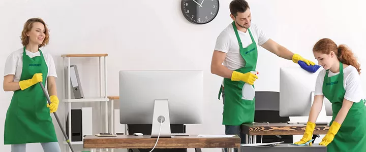 9 Etiquettes des produits d'entretien