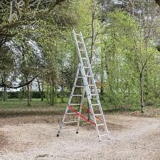 echelle transformable 3 plans avec base évasée echelle transformable 3 plans avec base évasée